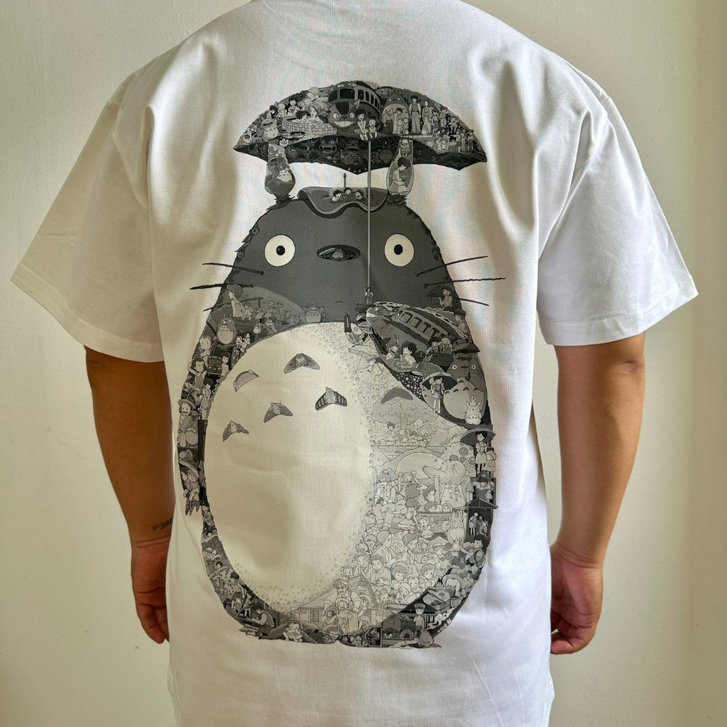 TOTORO PREMIUM T-SHIRT (Art on back - Ship from Viet Nam) TOTORO PREMIUM T-SHIRT (Art on back - Ship from Viet Nam)