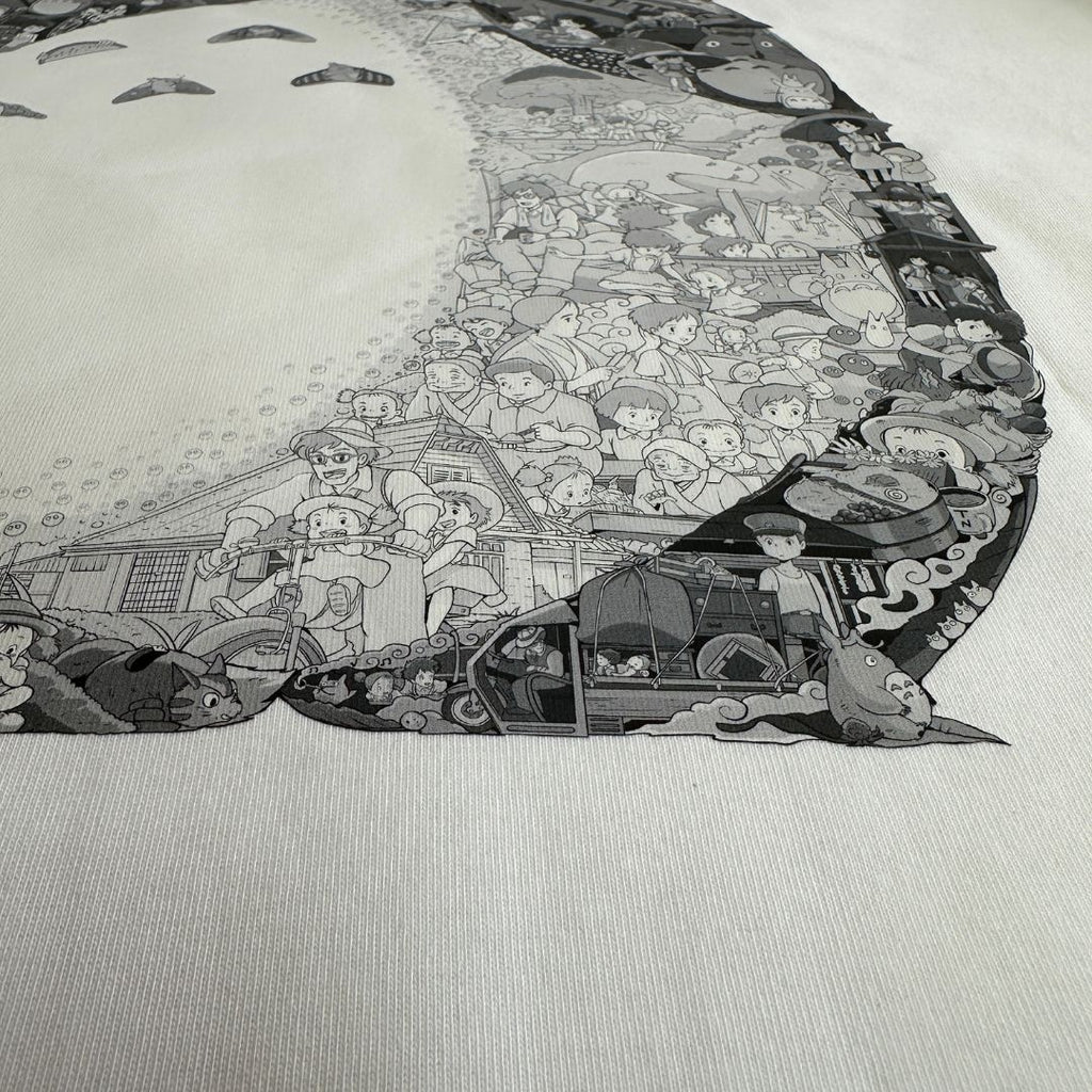 TOTORO PREMIUM T-SHIRT (Art on back - Ship from Viet Nam) TOTORO PREMIUM T-SHIRT (Art on back - Ship from Viet Nam)