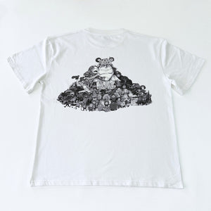 KUMA PREMIUM T-SHIRT (Art on back - Ship from Viet Nam) KUMA PREMIUM T-SHIRT (Art on back - Ship from Viet Nam)