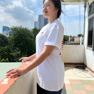 CHIHIRO PREMIUM T-SHIRT (Art on back - Ship from Viet Nam) CHIHIRO PREMIUM T-SHIRT (Art on back - Ship from Viet Nam)